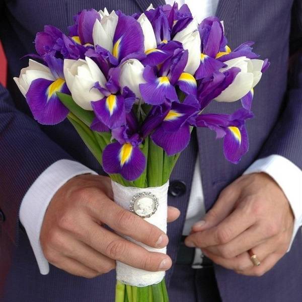 Свадебный букет из тюльпанов: особенности, сочетания, фото