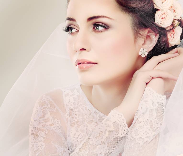 Макияж на свадьбу невесте: виды, особенности+фото. как самостоятельно сделать свадебный макияж: пошаговая инструкция с фото