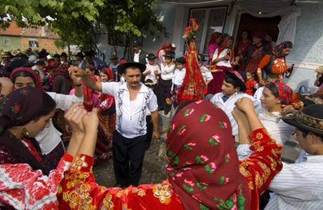 Цыганские свадьбы: традиции и обряды